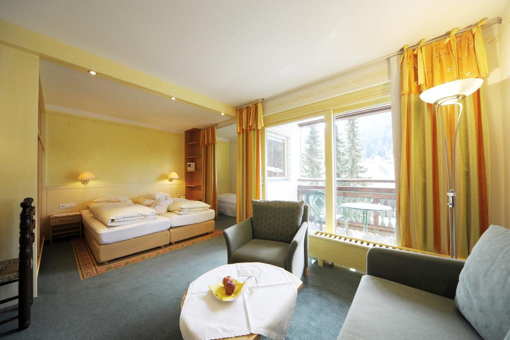Naturhotel Ortners Eschenhof باد كلينكيرشهايم الغرفة الصورة