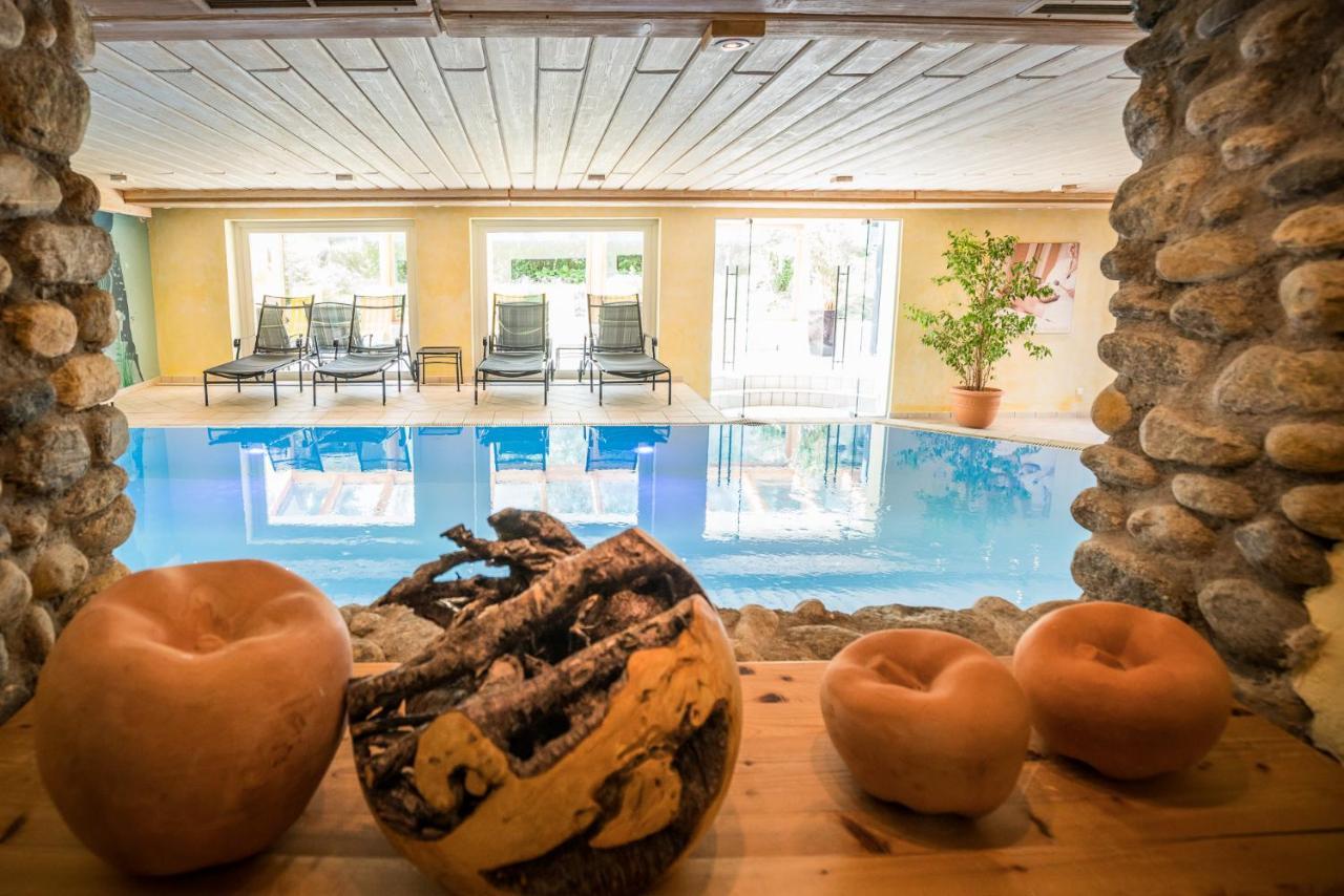 Naturhotel Ortners Eschenhof باد كلينكيرشهايم المظهر الخارجي الصورة