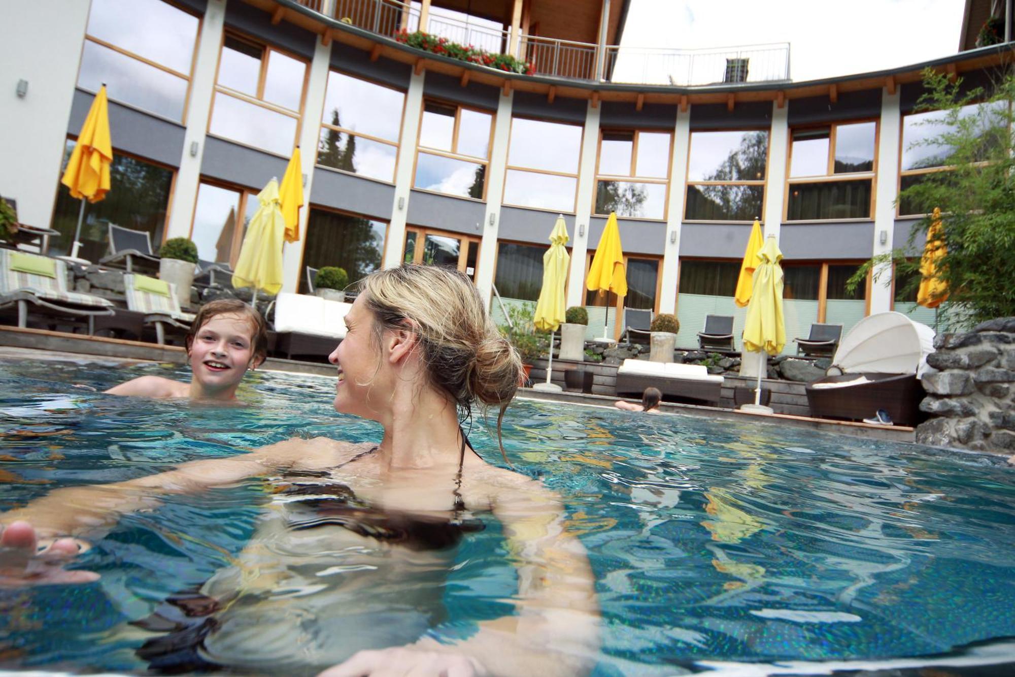 Naturhotel Ortners Eschenhof باد كلينكيرشهايم المظهر الخارجي الصورة