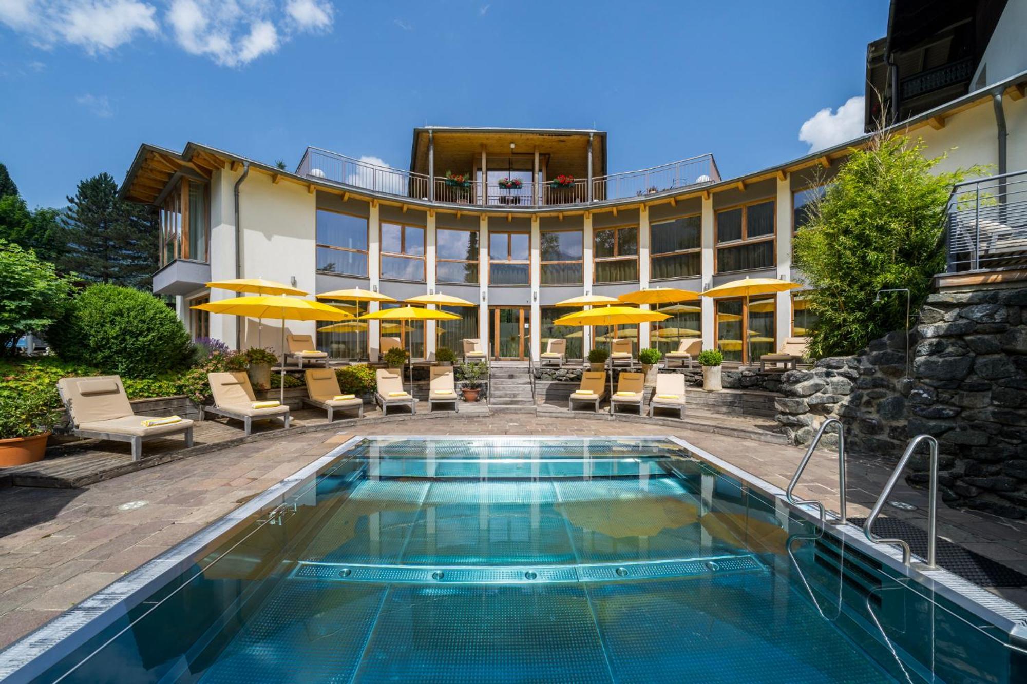 Naturhotel Ortners Eschenhof باد كلينكيرشهايم المظهر الخارجي الصورة