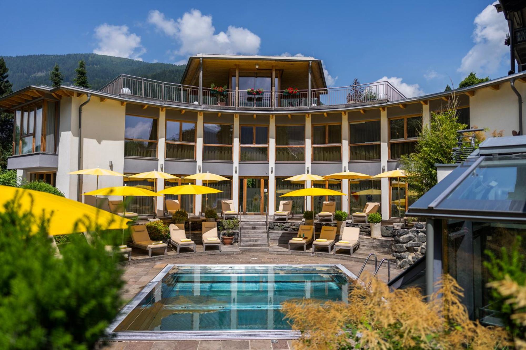 Naturhotel Ortners Eschenhof باد كلينكيرشهايم المظهر الخارجي الصورة